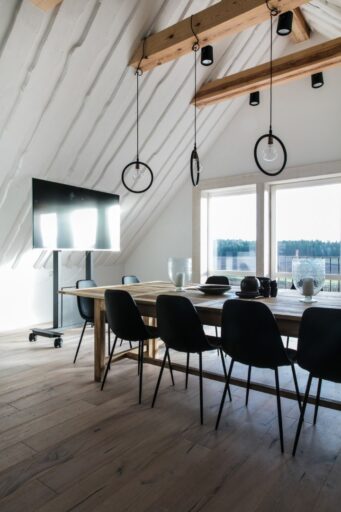 Byhus 6